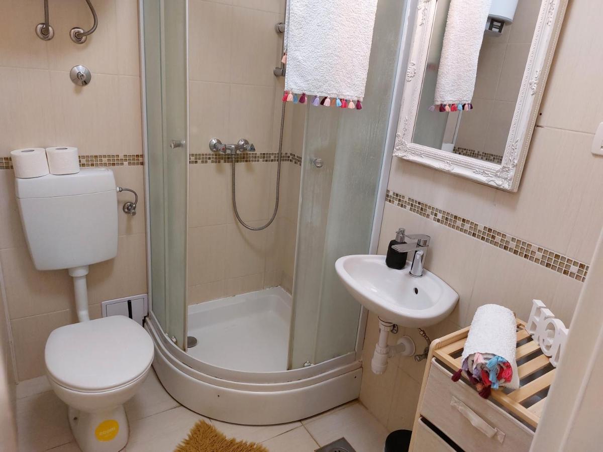 Guest House Vitaro Split Zewnętrze zdjęcie